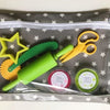 Výtvarná taštička + podložka na tvoření variable Messy Play Šedá s hvězdami 